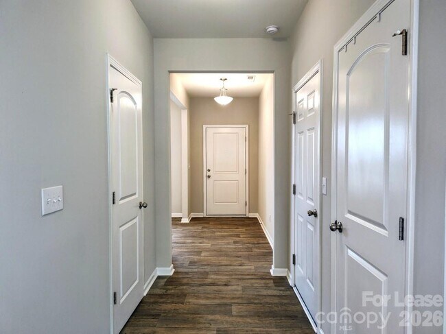 Building Photo - 8931 Rockrose Wy