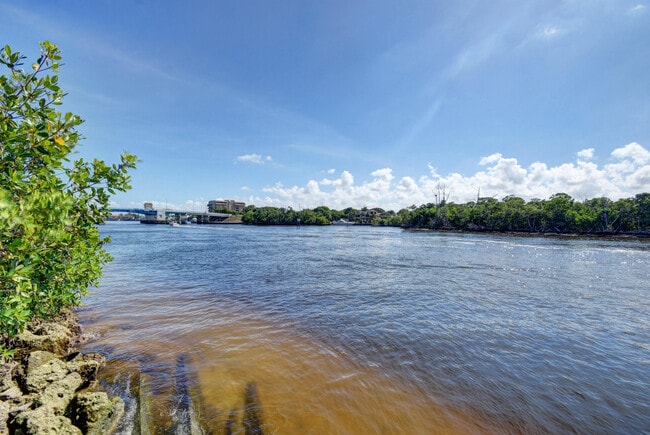 Building Photo - 4301 N Ocean Blvd