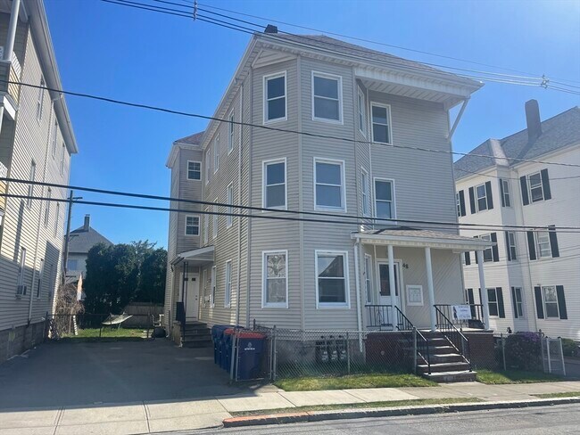 Primary Photo - 48 Woodlawn St