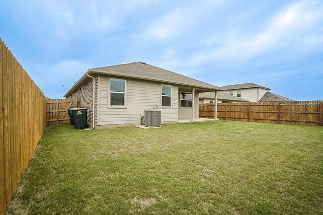 Building Photo - 224 Briggs Ln