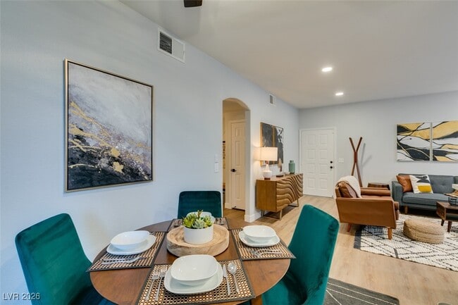 Building Photo - 75 N Valle Verde Dr