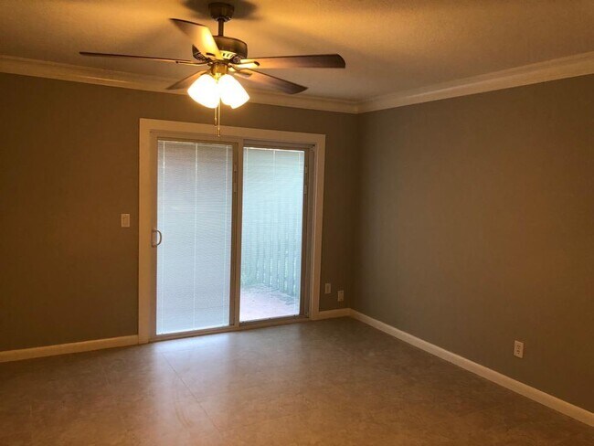 Building Photo - 5190 Breckenridge Pl