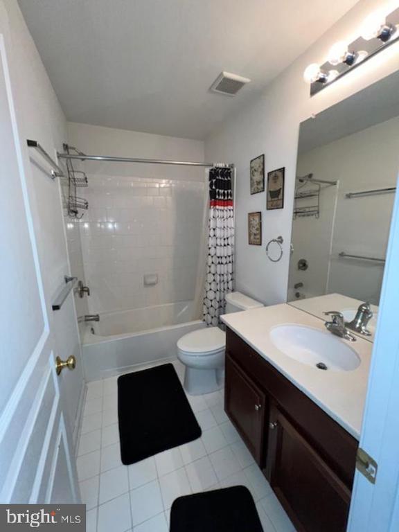 Building Photo - 1914 Cavalier Ln