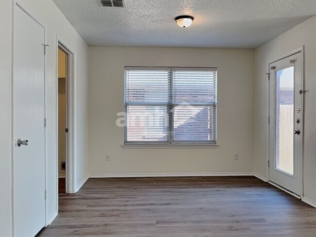 Building Photo - 108 Quail Meadows Ln