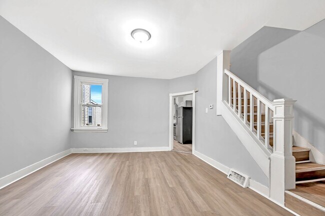 Building Photo - 21 Adella Ave