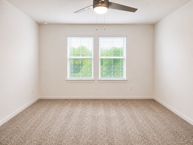 Building Photo - 28146 Meadowlark Sky Dr