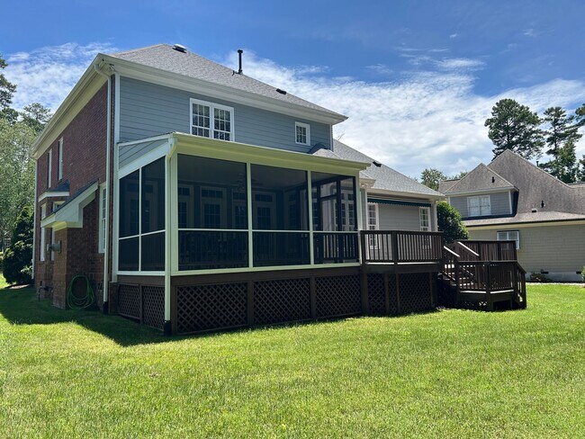 Building Photo - 4 Bed | 2.5 Bath House in Morrisville with...