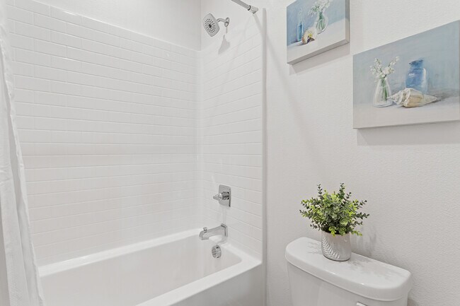 Building Photo - 9548 Greenley Pl