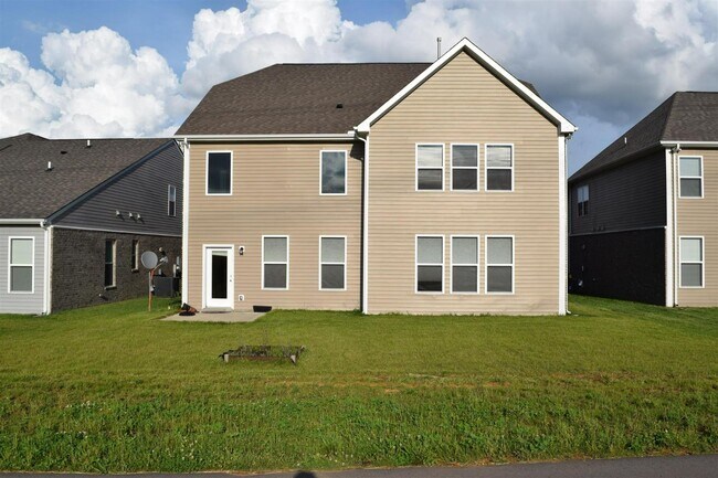 Building Photo - 618 Foster Ln