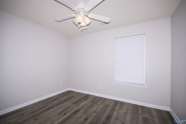 Building Photo - 109 Sandy Hollow Dr NW