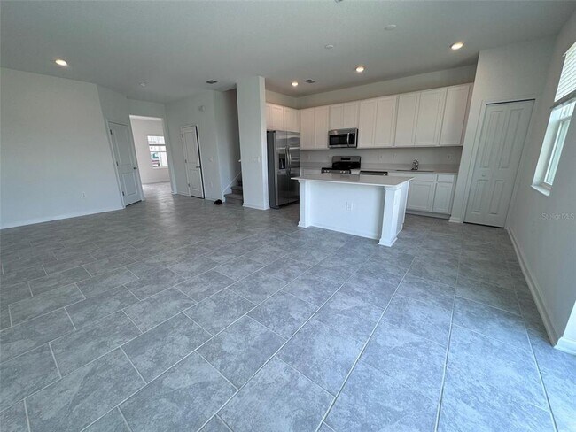 Building Photo - 3133 Laurent Lp