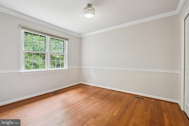 Building Photo - 1208 N Quantico St