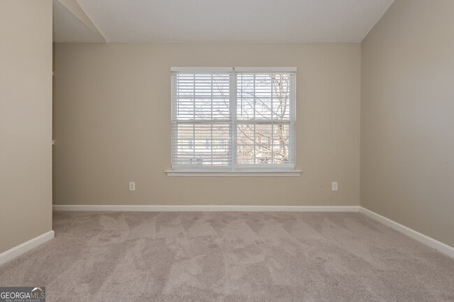 Building Photo - 342 Coral Cir