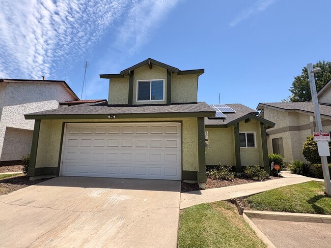 Building Photo - Wonderful 3 bedroom 2 bathroom home in HOA community