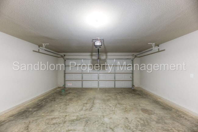 Building Photo - FOR LEASE | Bixby West | Available Now!
