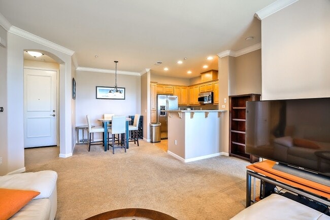 Building Photo - 2BD/2BA Dublin Terraces Condo with Underground Parking, Pool, Fitness Center and More!