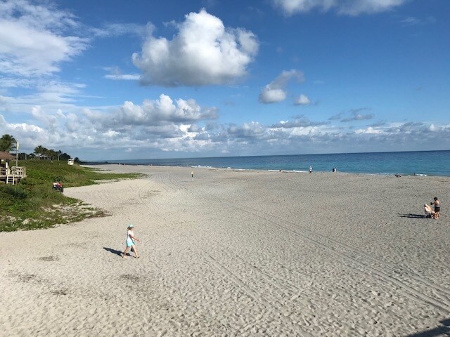 Building Photo - 1420 Ocean Way