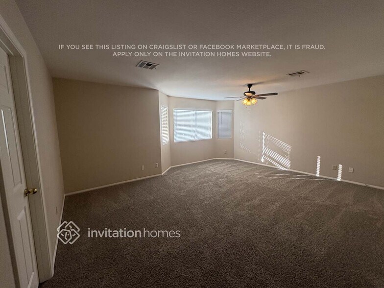 Building Photo - 2121 Harbor Cliff Dr