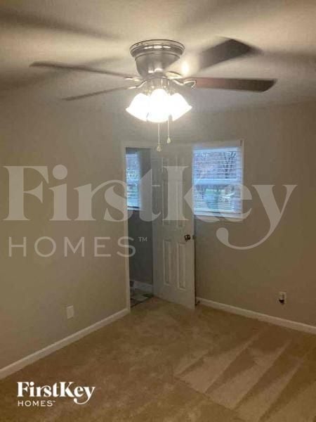 Building Photo - 184 Fremont Loop