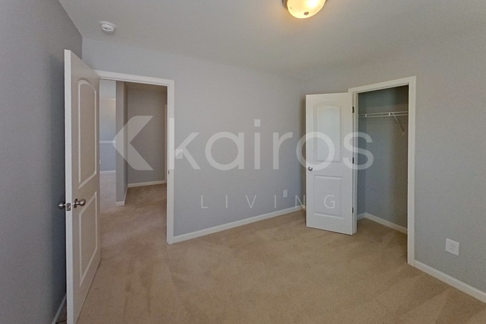 Building Photo - 605 Ivy Brook Way