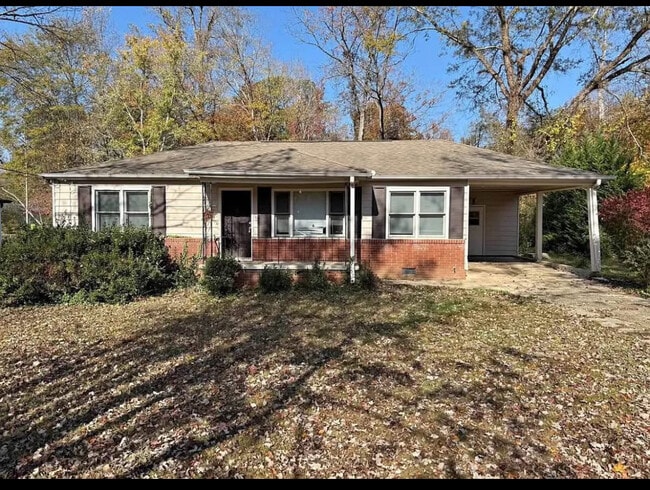 Primary Photo - 930 Dale Dr SW