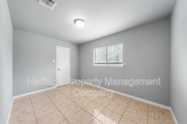 Building Photo - 8778 Serene Ridge Dr