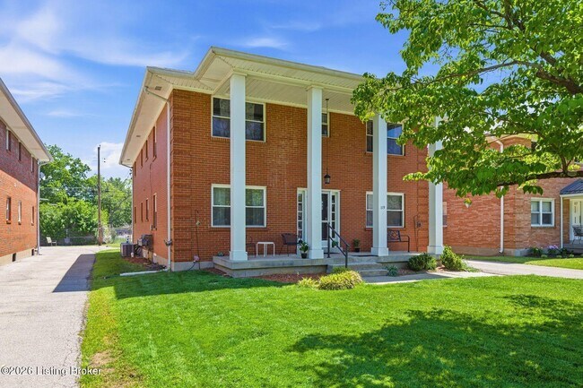 Building Photo - 119 McArthur Dr