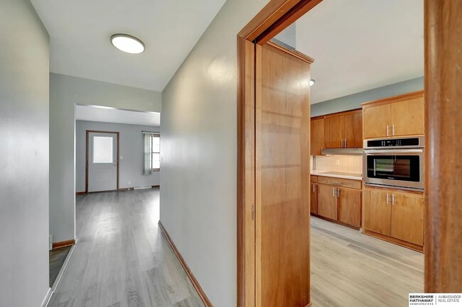 Building Photo - 4620 Van Dorn St