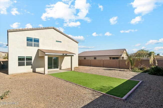 Building Photo - 37292 Yellowstone Dr