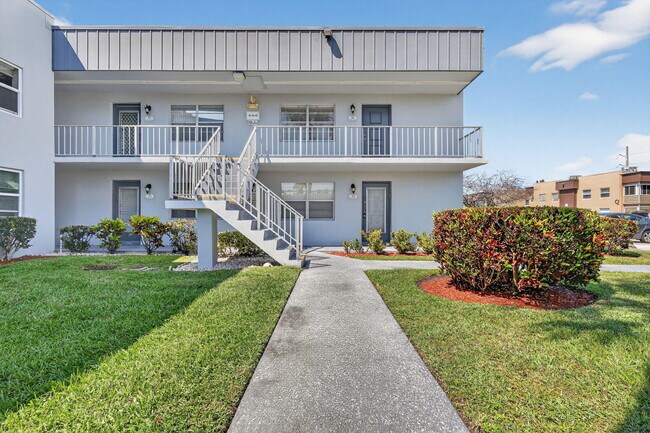 Building Photo - 48 Burgundy Ave