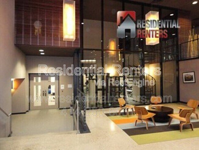 Building Photo - 270 E Highland Ave