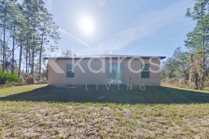 Building Photo - 2799 W Sheila Dr