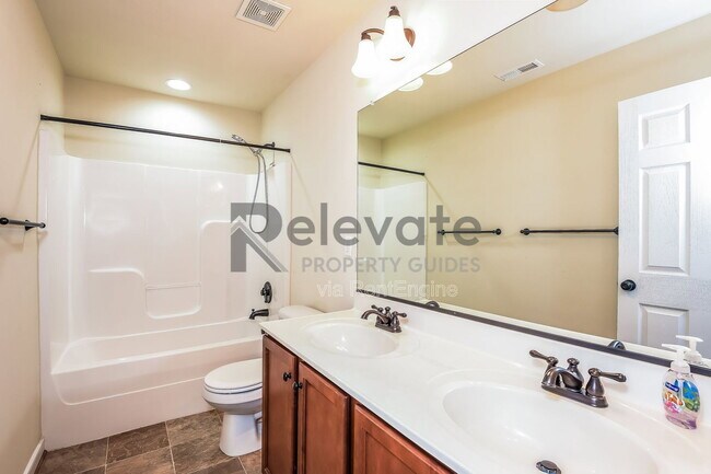 Building Photo - 2903 Triple Notch Ct