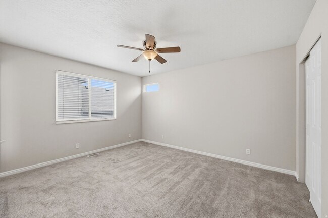 Building Photo - 2575 Athena Dr