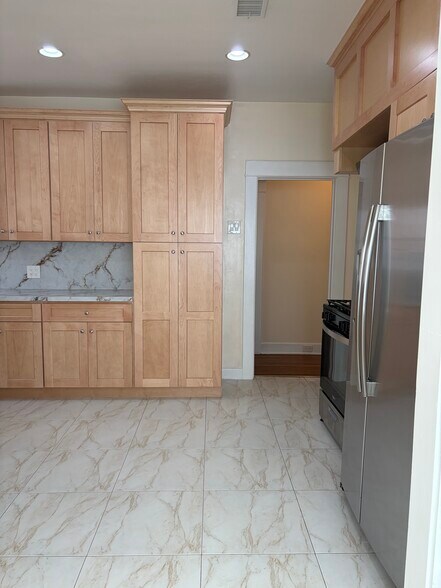 Building Photo - 301 Grand Ave