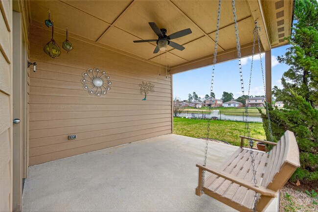 Building Photo - 30914 W Lost Creek Blvd