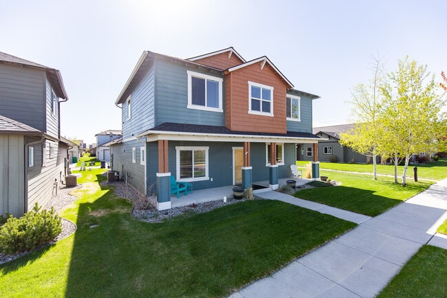 Building Photo - 136 Bull Frog Dr