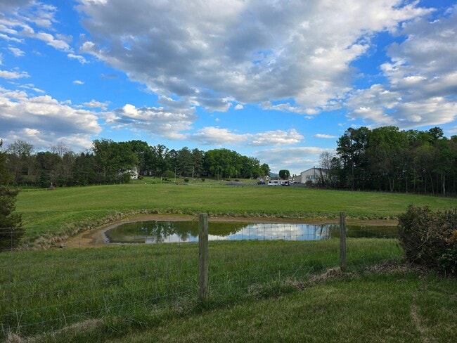 Building Photo - 217 Patmos Rd