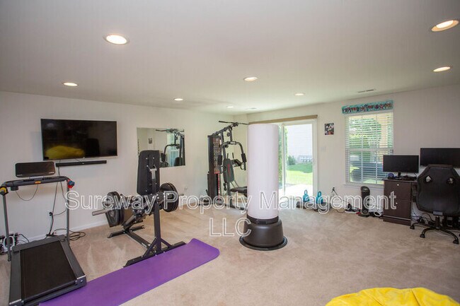 Building Photo - 172 Fela Dr