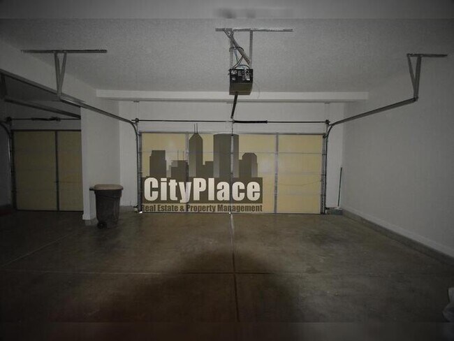 Building Photo - 1750 Buckeye Ct