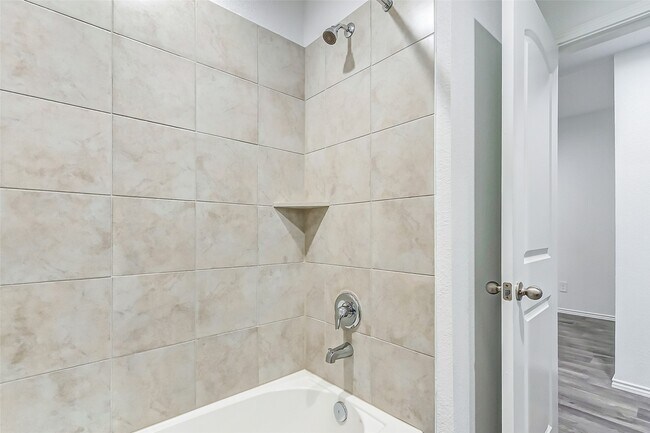 Building Photo - 14220 Dream Rd