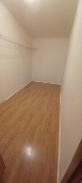 Building Photo - 164 5th Rd