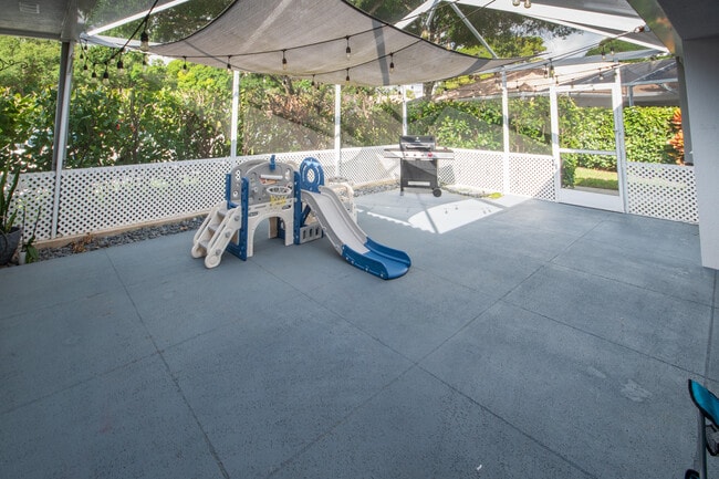 Building Photo - 4204 Water Oak Ct