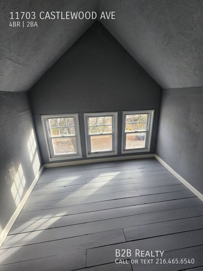 Building Photo - 11703 Castlewood Ave