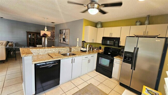 Building Photo - 3544 Magellan Cir