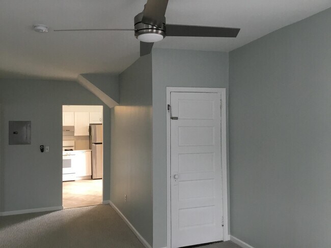 Building Photo - 90 Union Ave