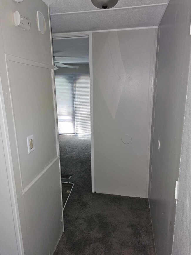Building Photo - 211 George St