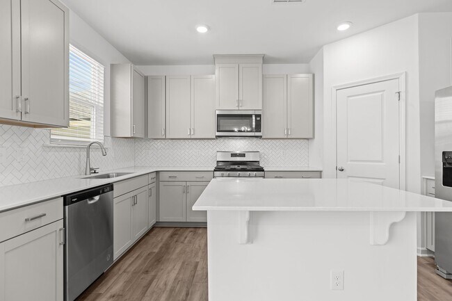 Building Photo - 2138 Rockface Wy