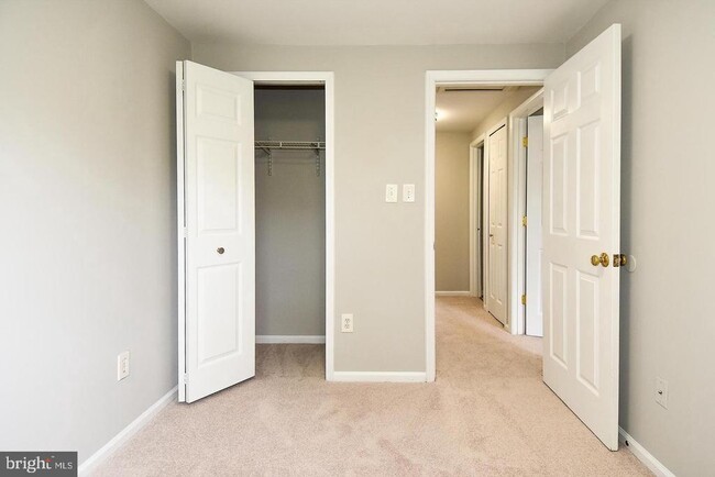 Building Photo - 14488 Black Horse Ct