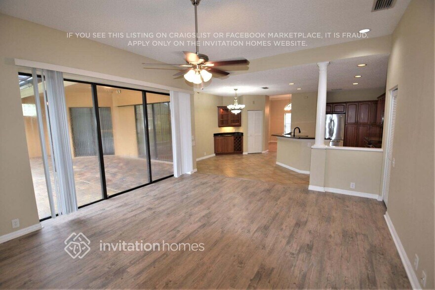 Building Photo - 4443 Bardsdale Dr